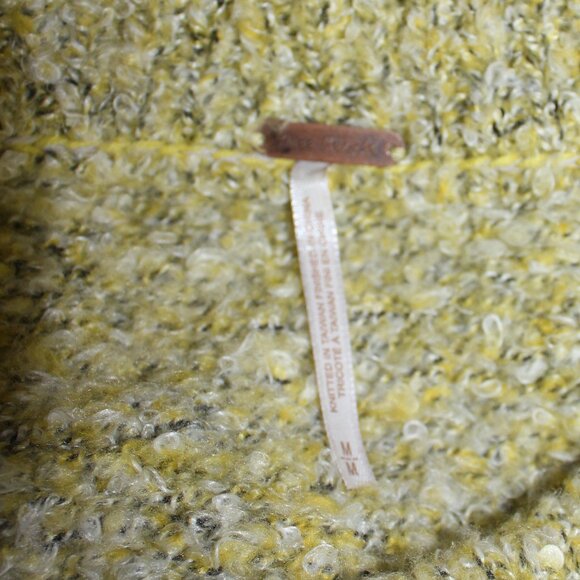 Free People slouchy sweater high low top yellow, black white colors size Medium - Picture 5 of 9